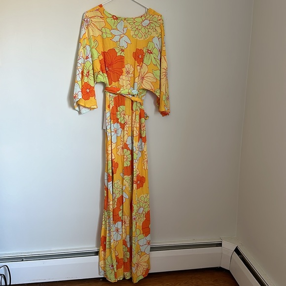 NWT ModCloth Living That Resort Life Maxi Wrap Dress Yellow Floral 70’s Flower S - Picture 4 of 8
